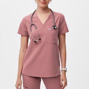 Figs Catarina One-Pocket Scrub Top in Mauve